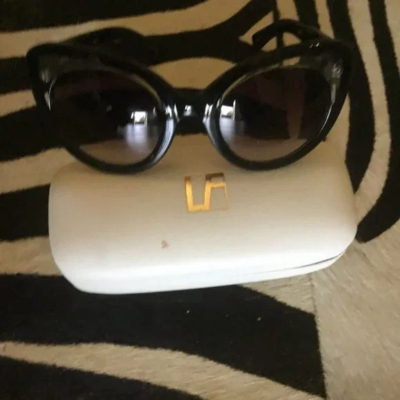 Linda Farrow | Accessories | Linda Farrow Sunglasses New  display picture 1
